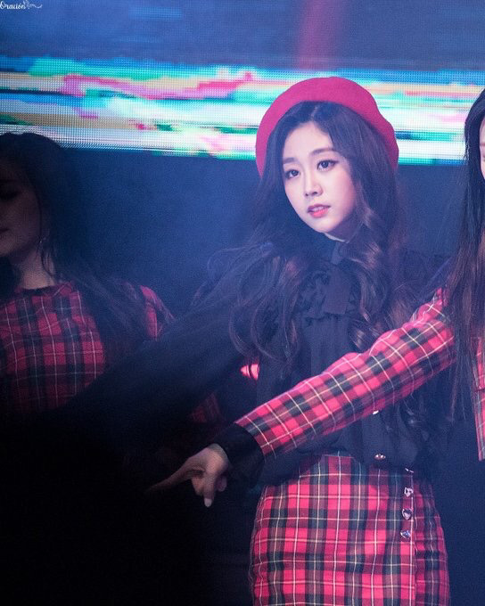 [러블리즈] 기타 레슨을 받고 집에와서 지수 | 인스티즈