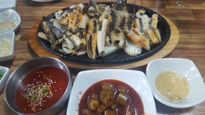동원횟집 이미지