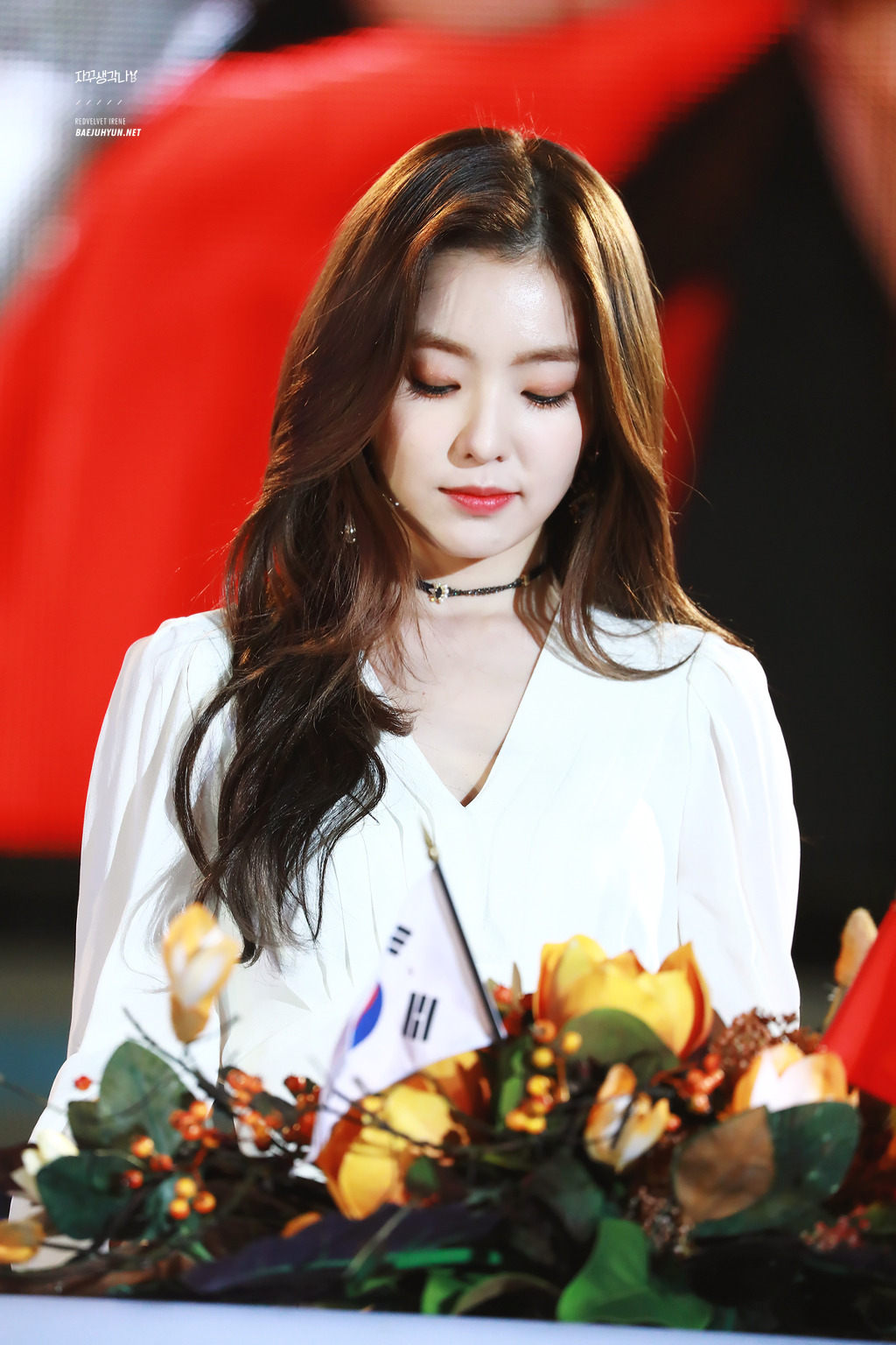 화이트가 잘 어울리는 짱예보스 아이린.gif | 인스티즈