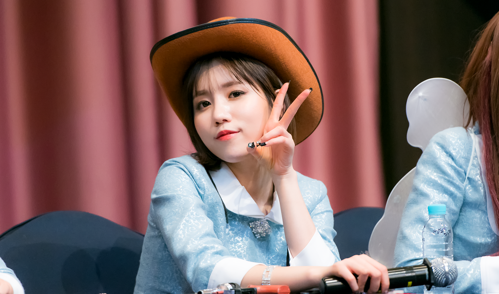 [러블리즈] 내가 좋아하는 8명을 좋아하는 후배들이 있다니 신기해서 명은이 | 인스티즈