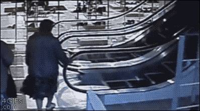 에스컬레이터의 위험성.gif | 인스티즈