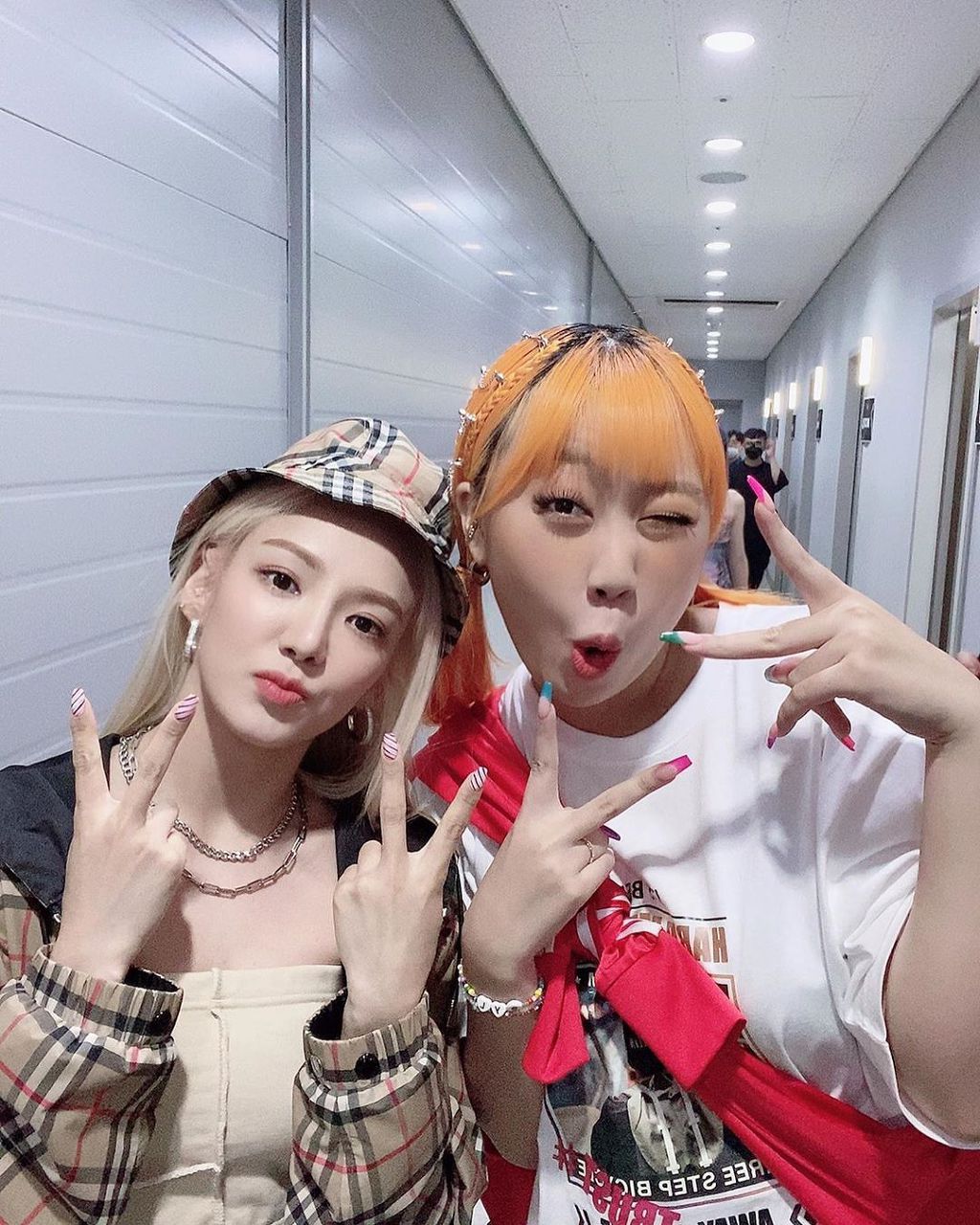 99C298335EFE4FF20F546F