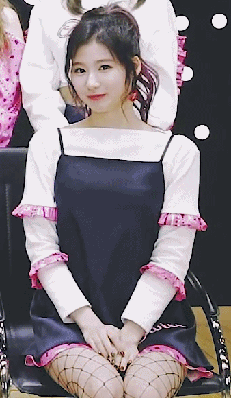 사람 홀리는 사나.gif | 인스티즈
