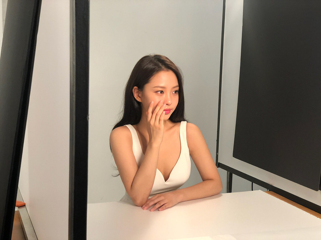 영화 '마녀'의 욕쟁이 아가씨 배우 고민시.jpg | 인스티즈