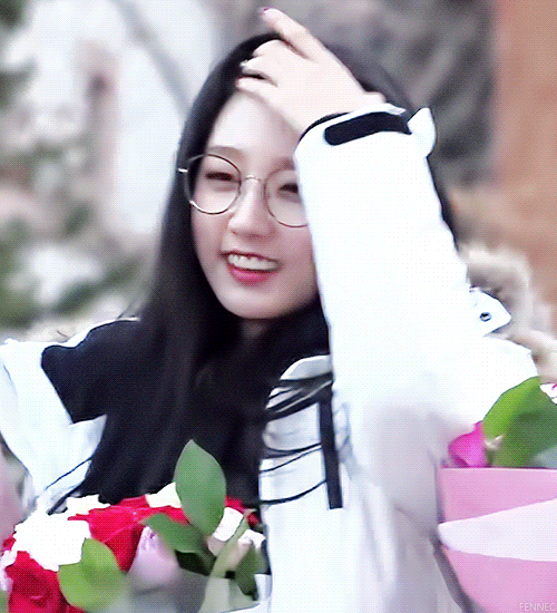 안경 쓴 러블리즈 멤버들 사진모음.jpgif | 인스티즈