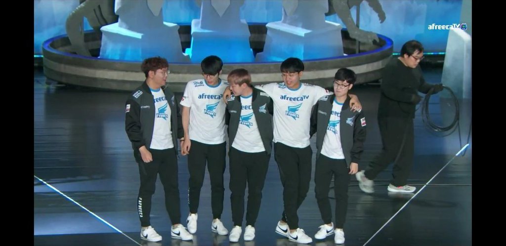 [LOL] 롤드컵에서 중국팀을 막을 유일한 마지막 희망.jpg | 인스티즈