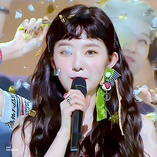 안경을 써도 예쁜 아이린.gif | 인스티즈