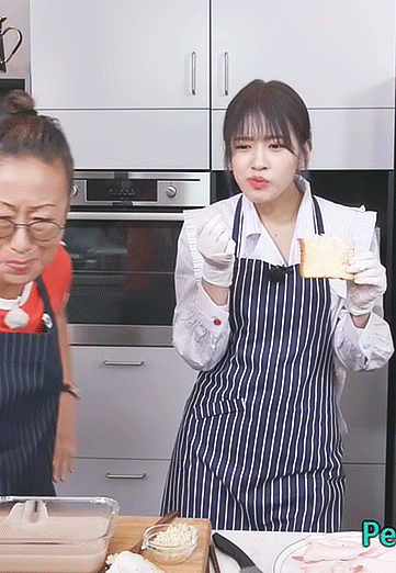 표정관리 안 되는 아이돌 | 인스티즈
