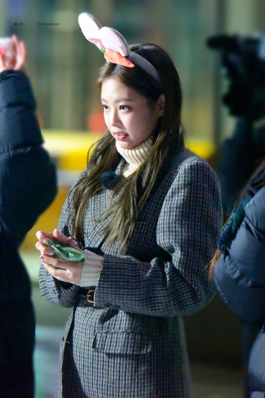 고양이처럼 생긴 블랙핑크 제니 | 인스티즈