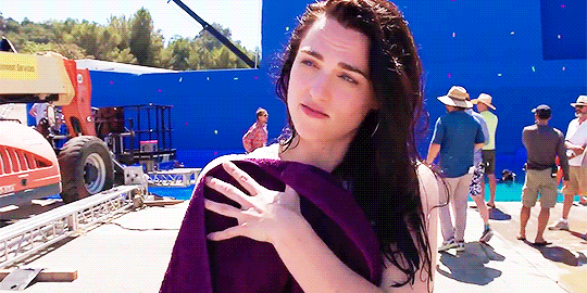 [쥬라기월드] 촬영하면서 배우가 엄청 힘들었을것 같은 비서씬 촬영장면.jpgif | 인스티즈